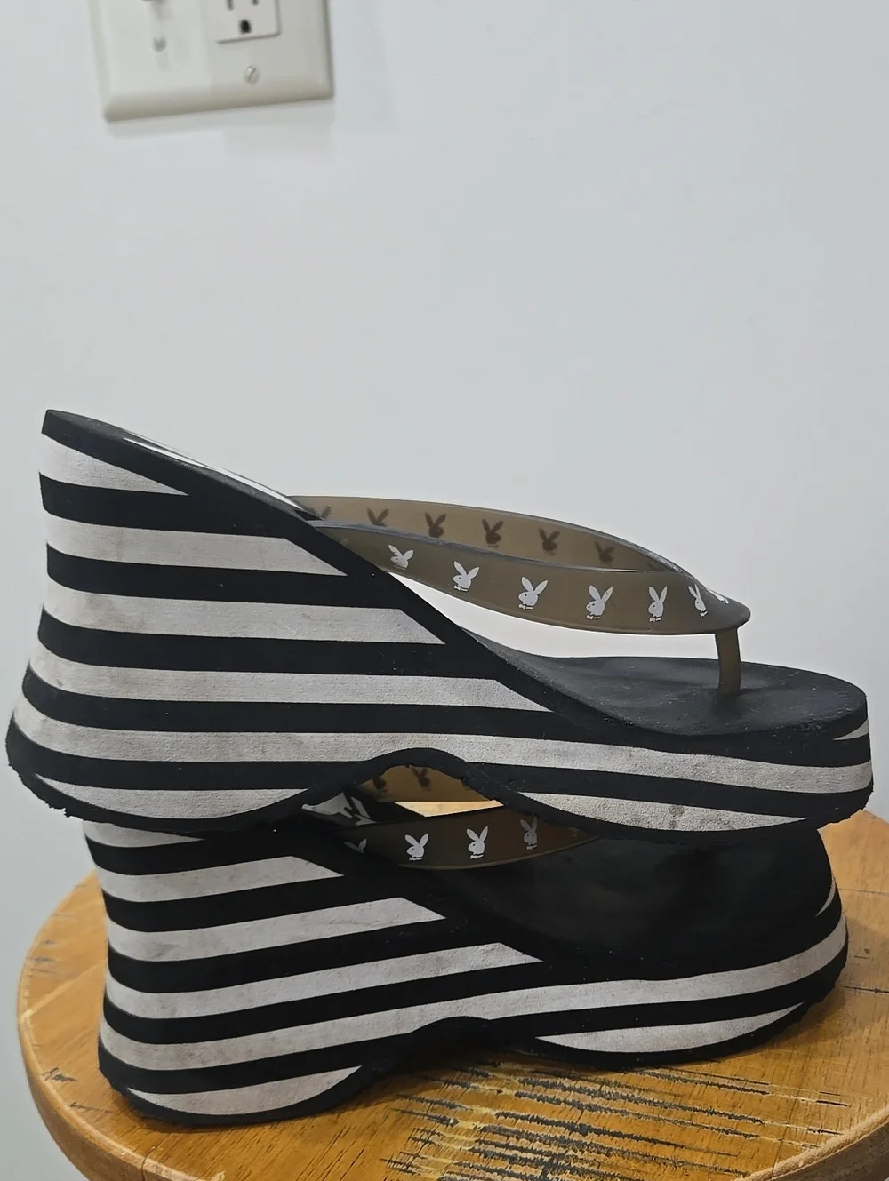 Vintage Y2K Playboy Platform Sandals Size 8